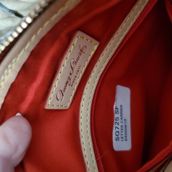 Dooney + Bourke Yellow stripe Letter Carrier leather Crossbody **NEW** $ 188 - Picture 6 of 7